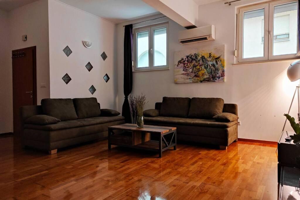 Spacious Apartment Near City Center And The Beach 스플리트 외부 사진