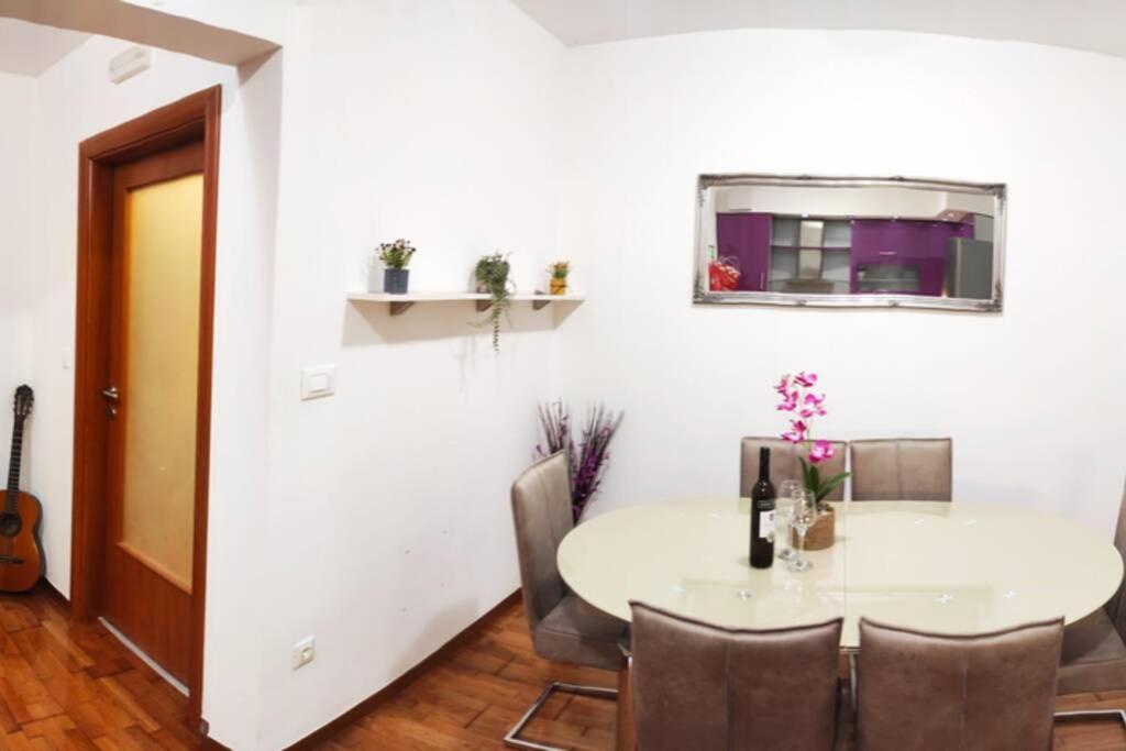 Spacious Apartment Near City Center And The Beach 스플리트 외부 사진